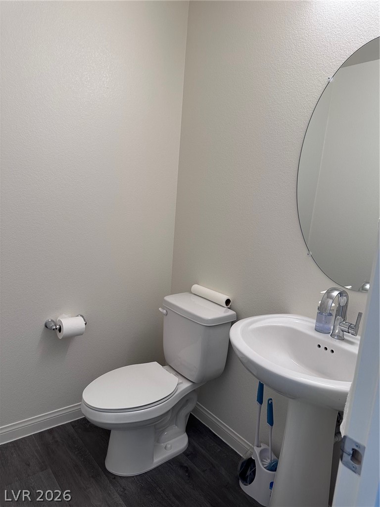 5637 Thunder Blue Avenue Property Photo 9