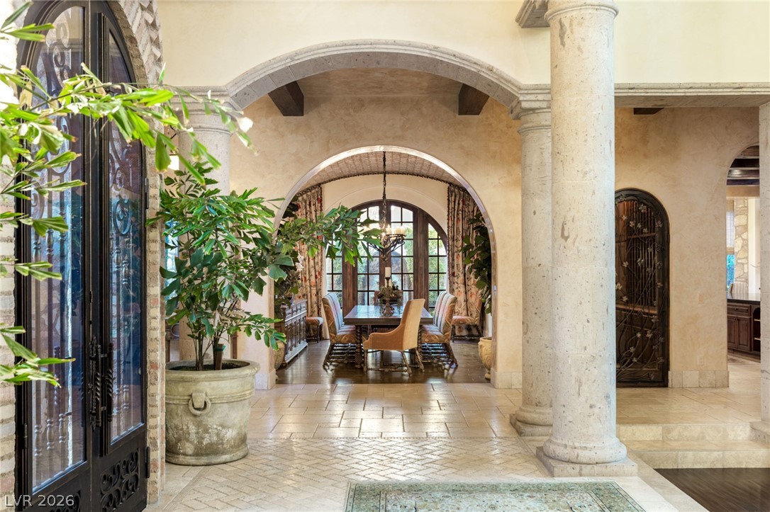 7 Chalk Hill Court Property Photo 6