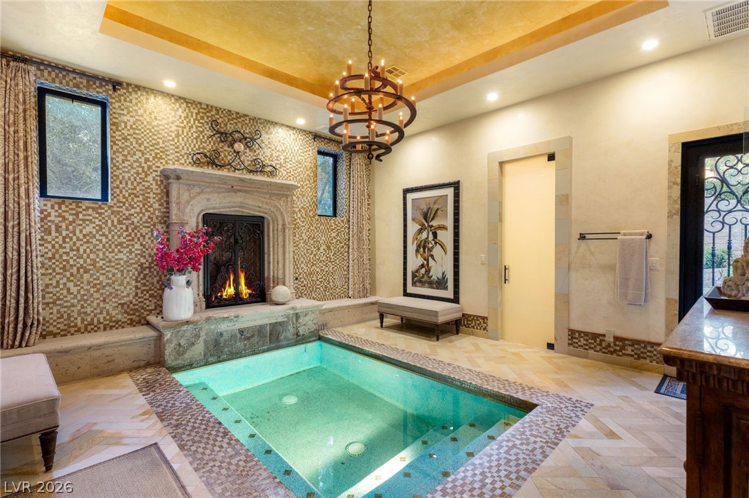 7 Chalk Hill Court Property Photo 28
