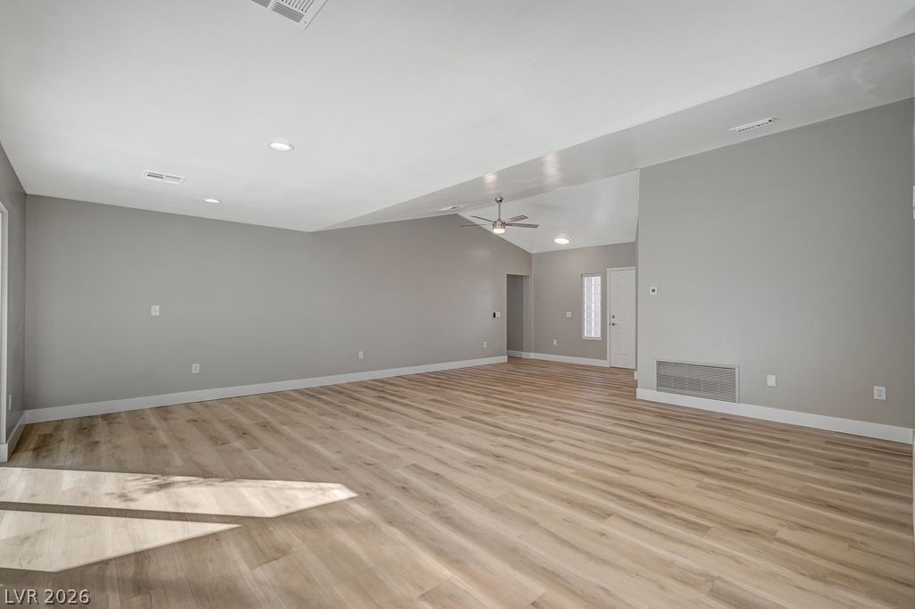 8753 Sundial Drive Property Photo 6