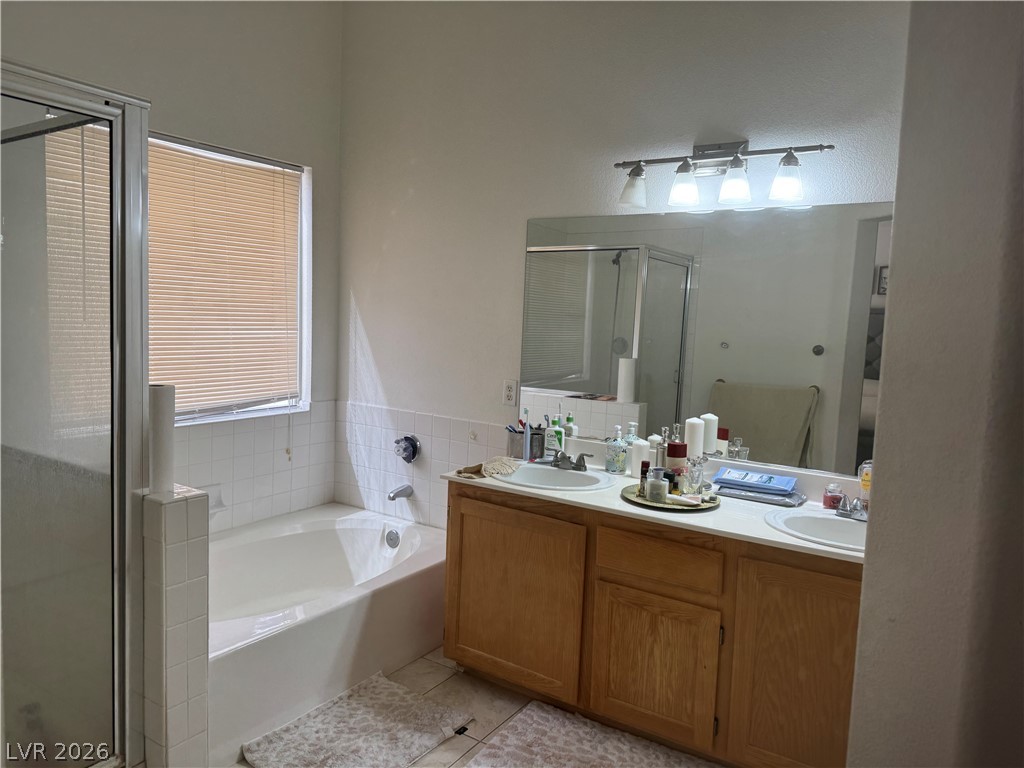5259 Ladyhawk Way Property Photo 28