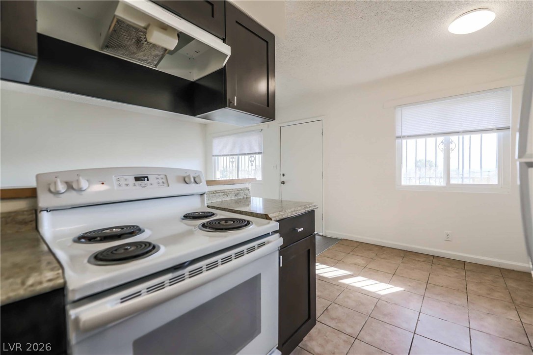 1404 East Mesquite Avenue 8 Property Photo 6