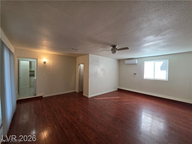 7184 Pleasant View Avenue Property Photo 4
