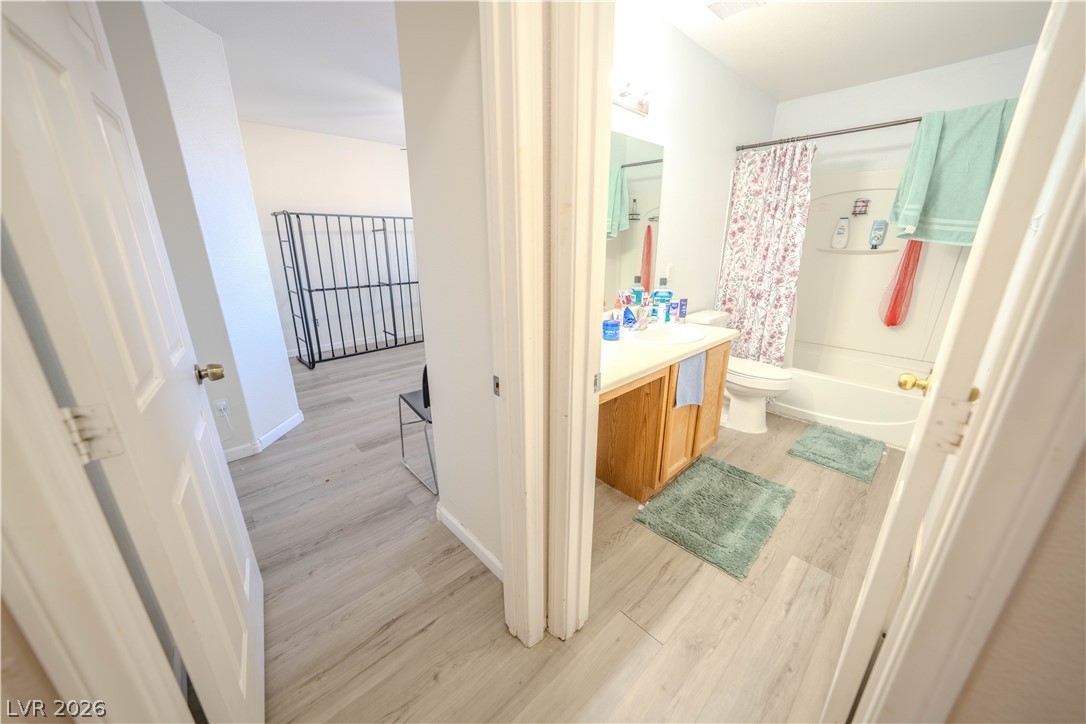 6074 Darnley Street Property Photo 25