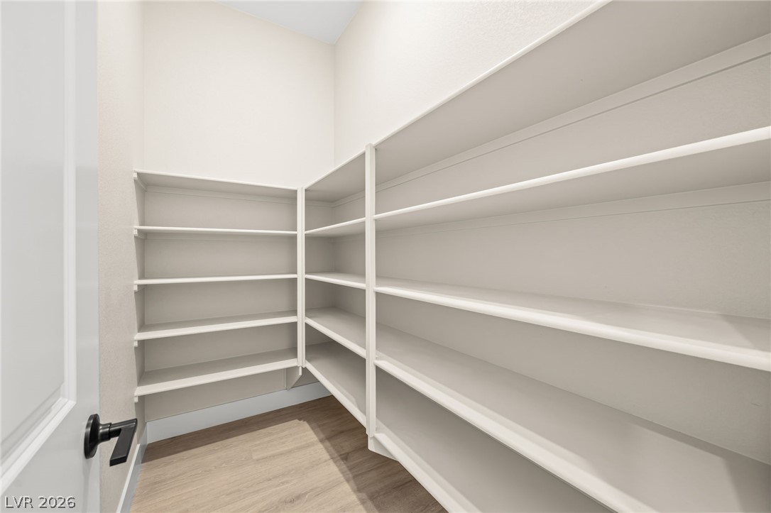 526 Carter House Way Property Photo 15