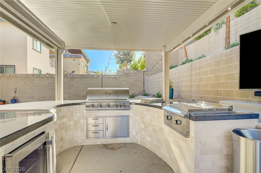 12428 Pine Bend Avenue Property Photo 3