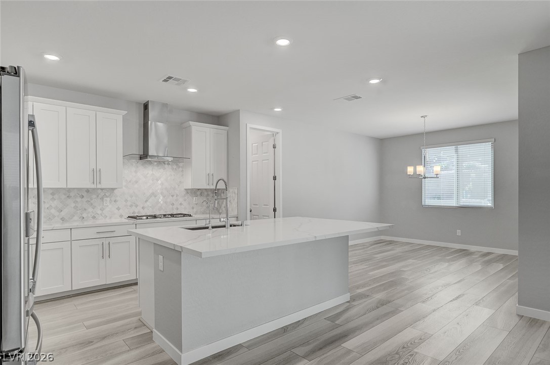 12428 Pine Bend Avenue Property Photo 8