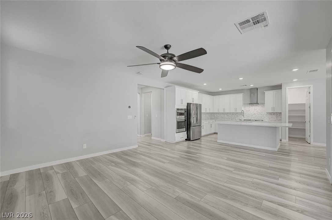 12428 Pine Bend Avenue Property Photo 10