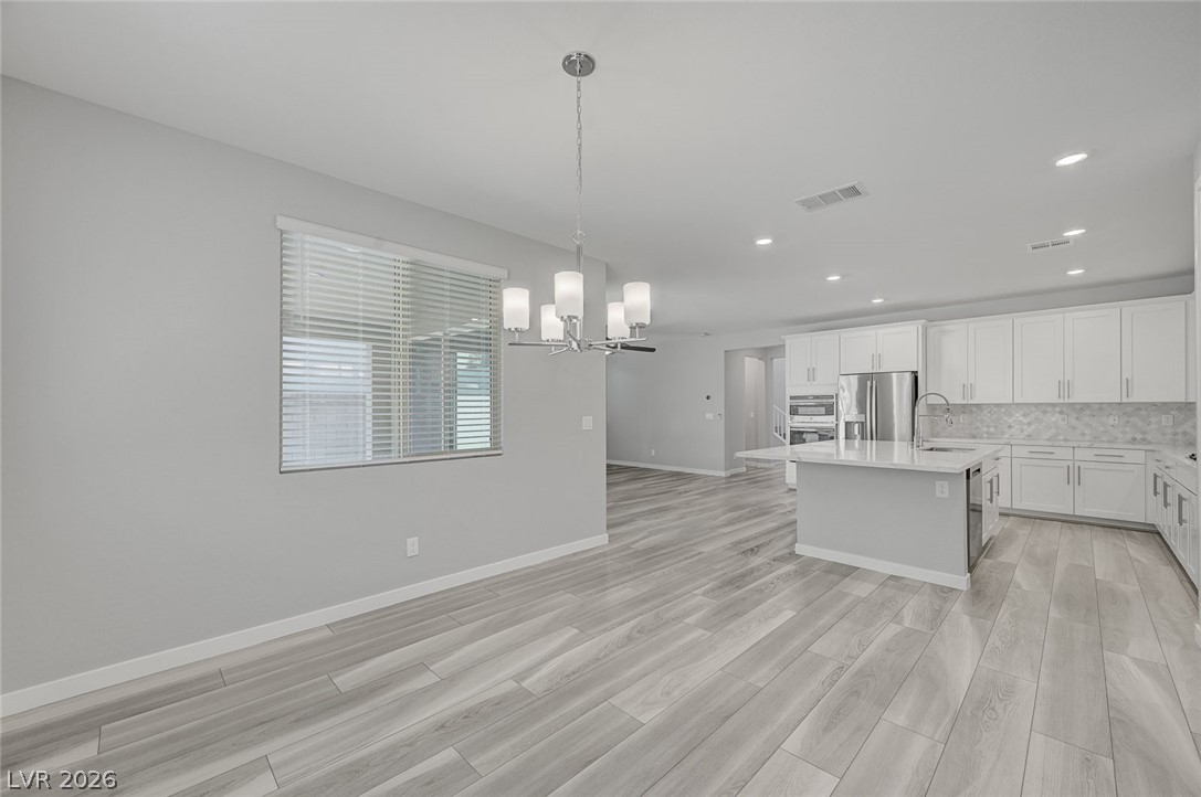 12428 Pine Bend Avenue Property Photo 13