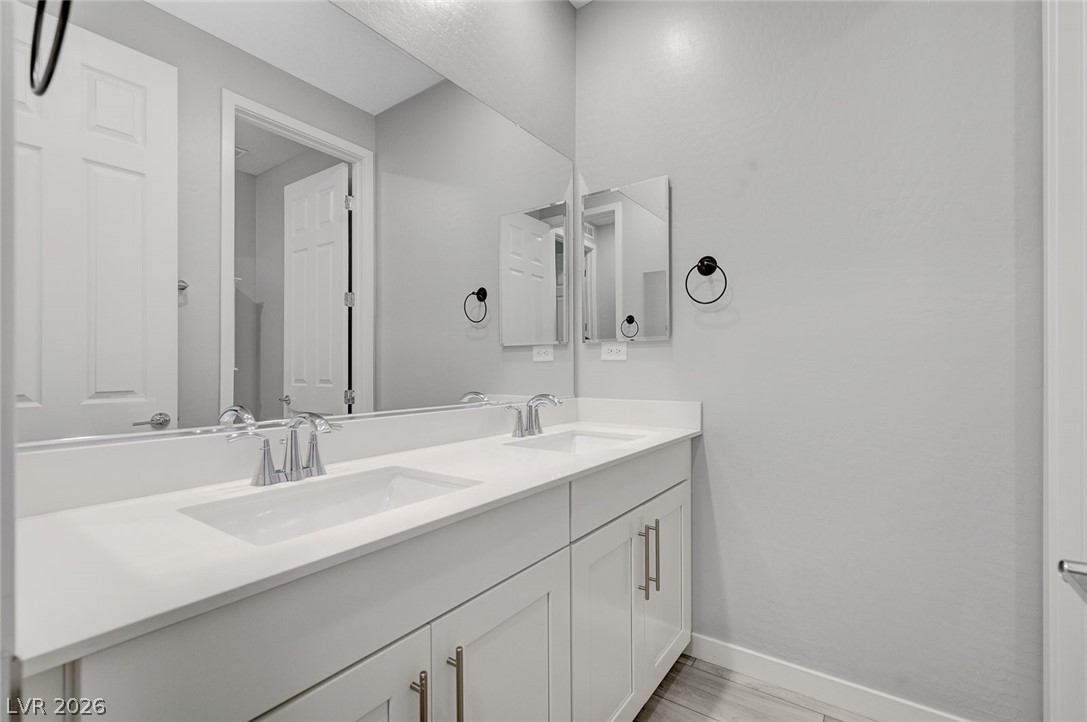 12428 Pine Bend Avenue Property Photo 56