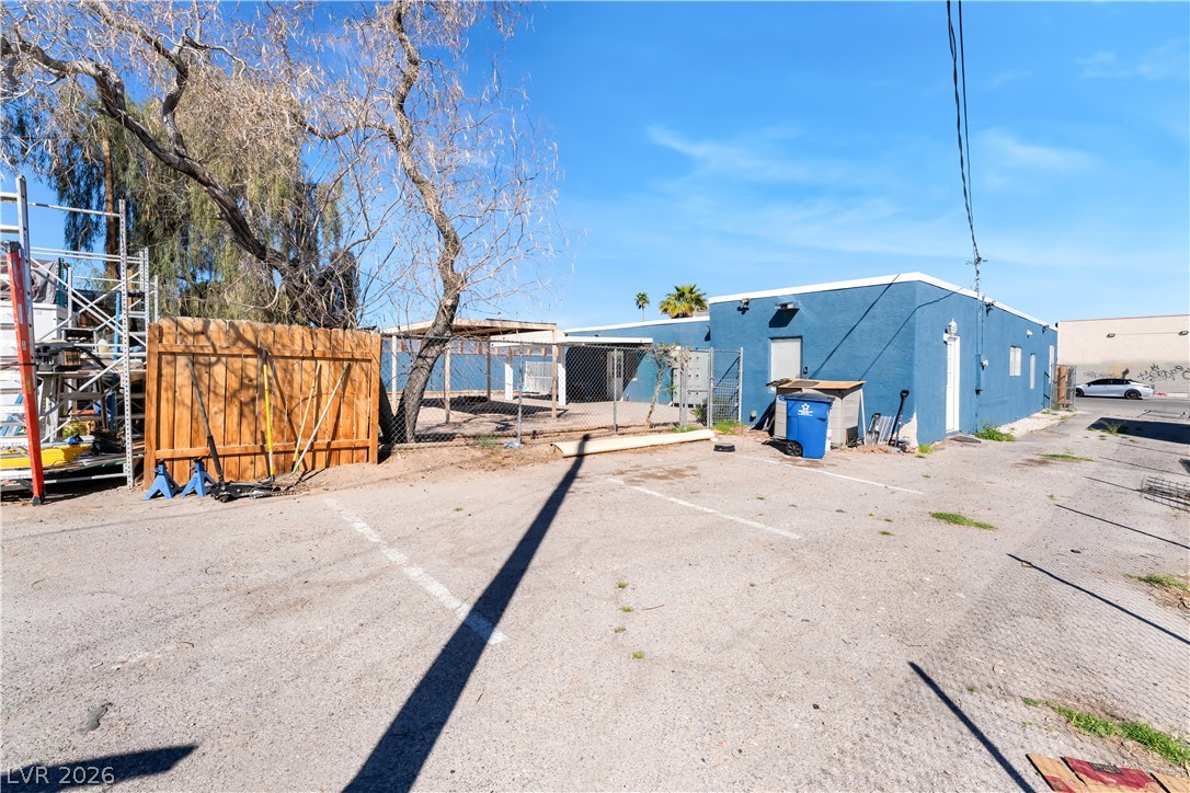 3825 Raymert Drive Property Photo 33