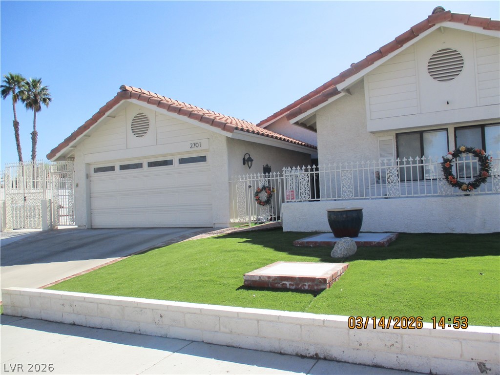 2701 Sidonia Avenue Property Photo 1