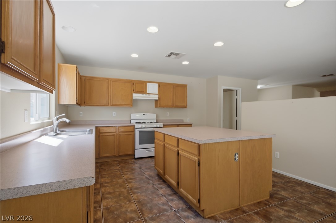 7918 Sally Irene Court Property Photo 11
