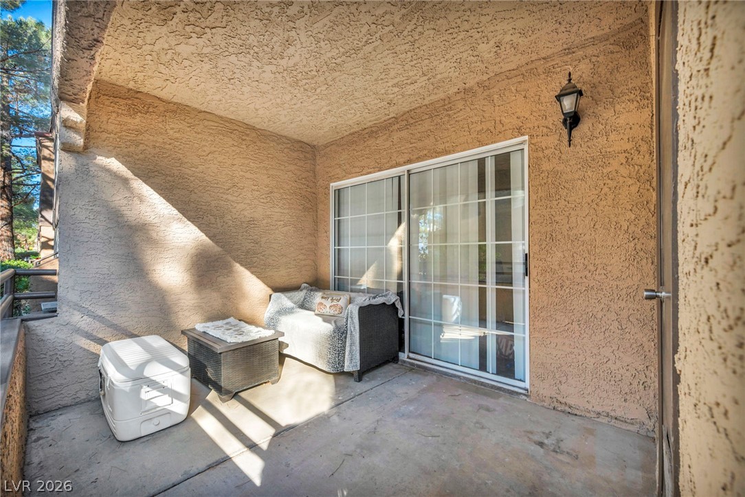 2200 South Fort Apache Road 1050 Property Photo 34