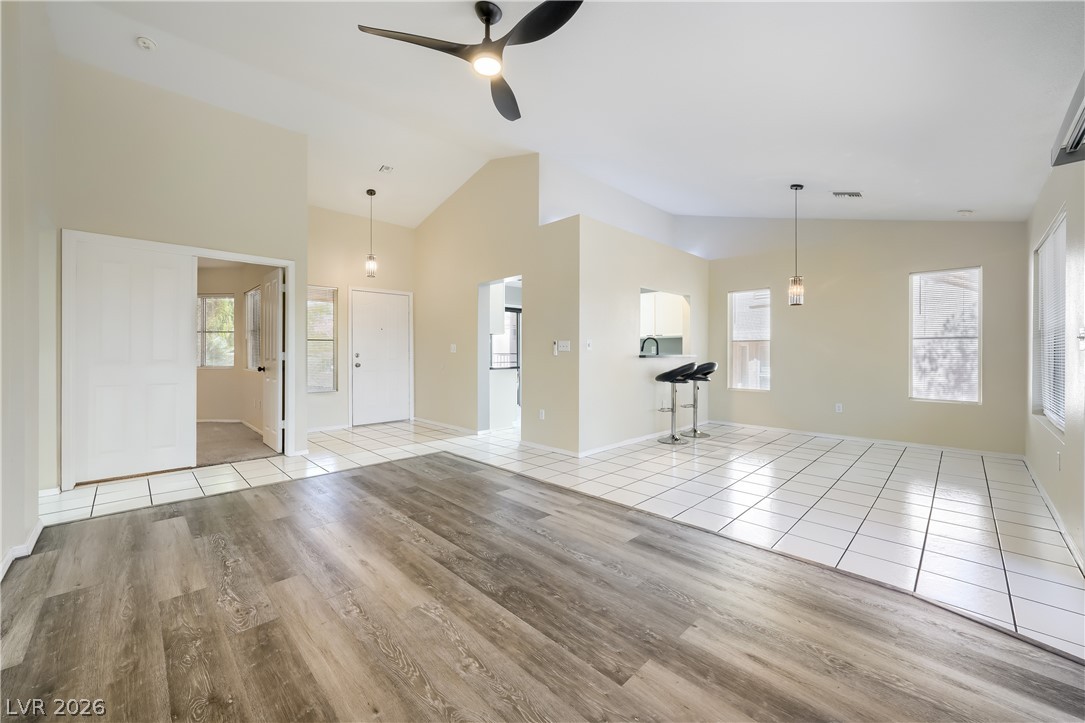 2552 Highvale Drive Property Photo 6