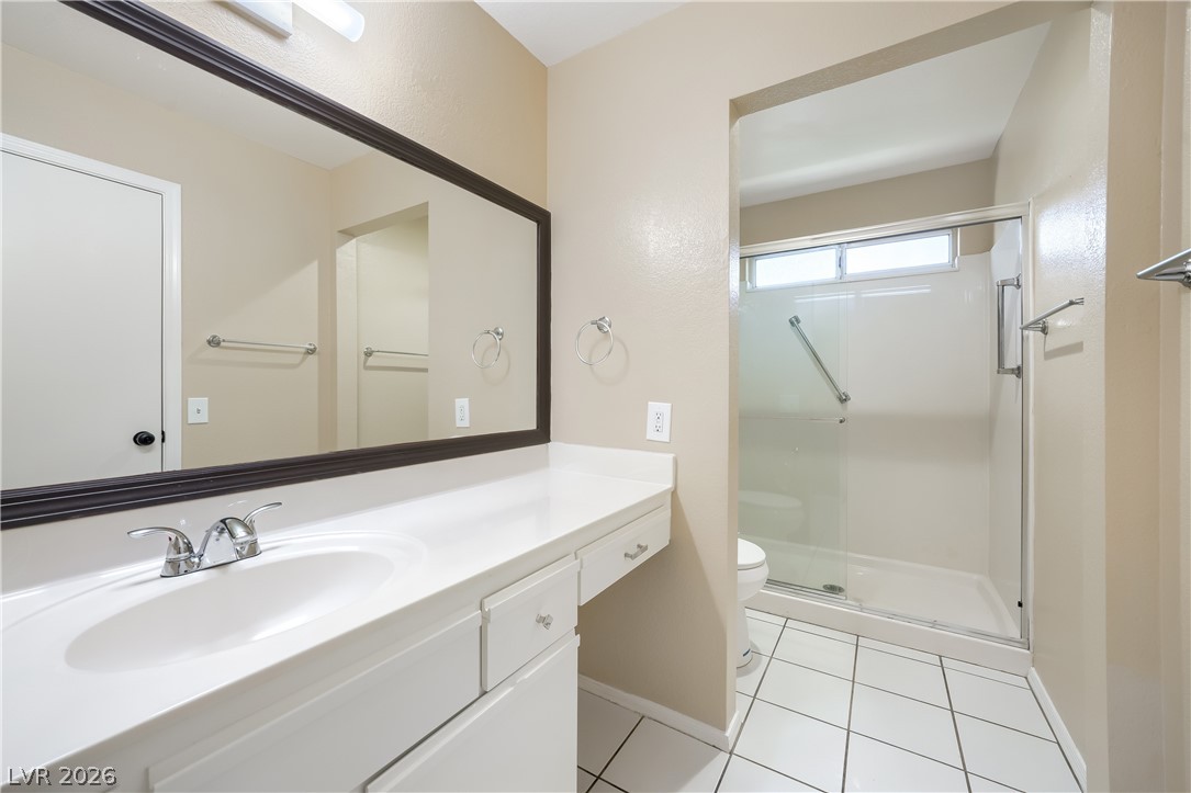 2552 Highvale Drive Property Photo 12