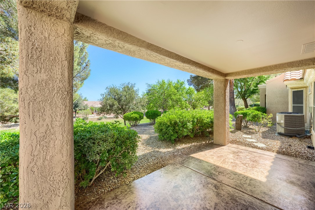 2552 Highvale Drive Property Photo 16