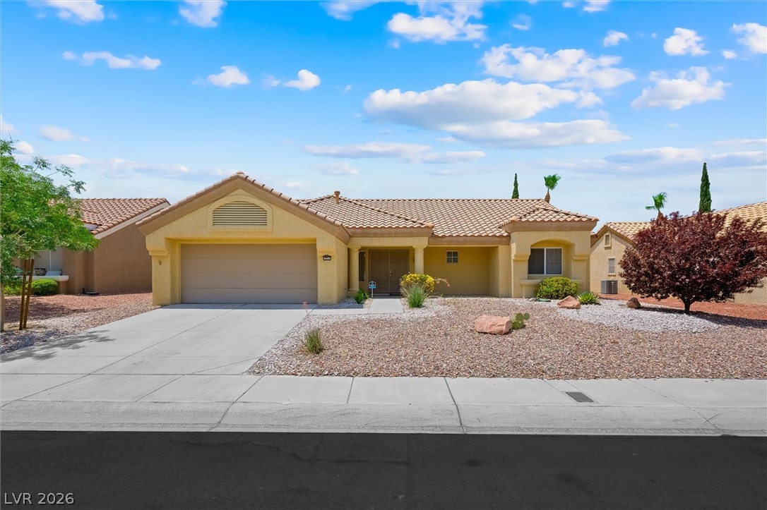 2517 Desert Sands Drive Property Photo 16