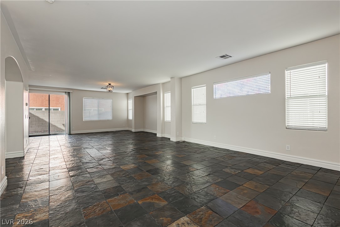 178 Castle Course Avenue Property Photo 13