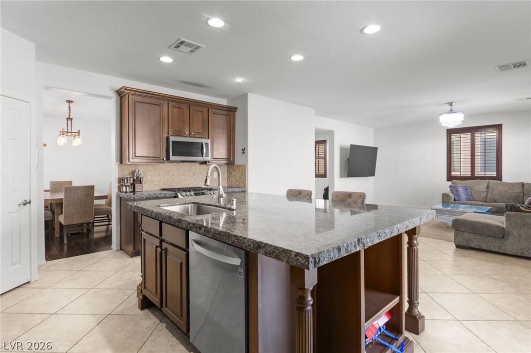 7584 Engleberg Avenue Property Photo 15