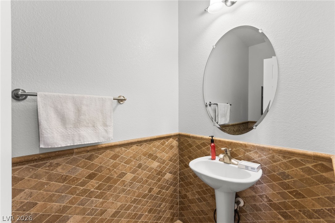 7584 Engleberg Avenue Property Photo 18