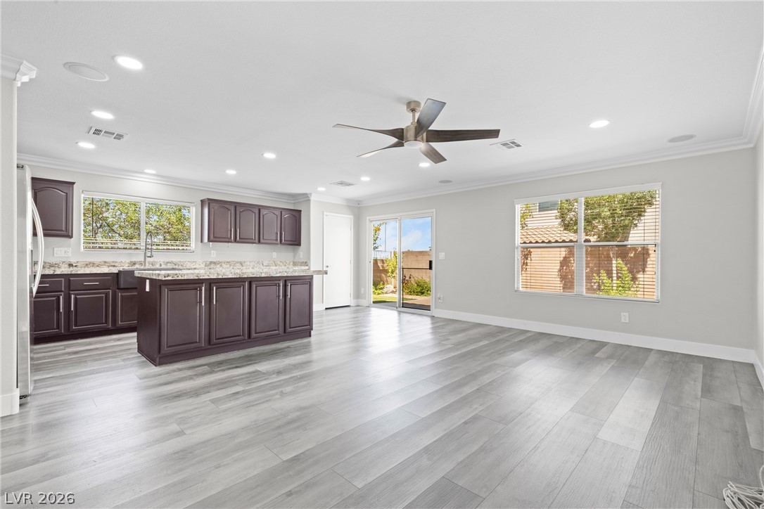 1000 Amber Gate Street Property Photo 2
