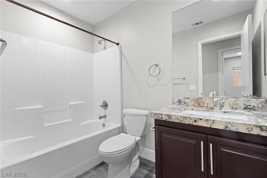 1000 Amber Gate Street Property Photo 17