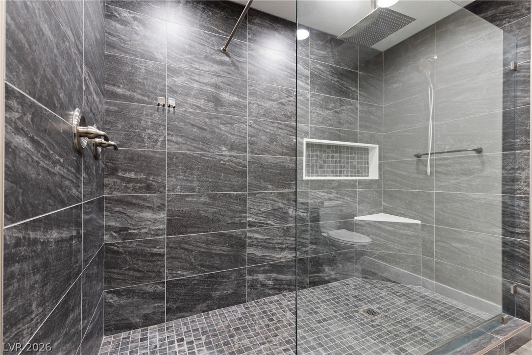 1000 Amber Gate Street Property Photo 23