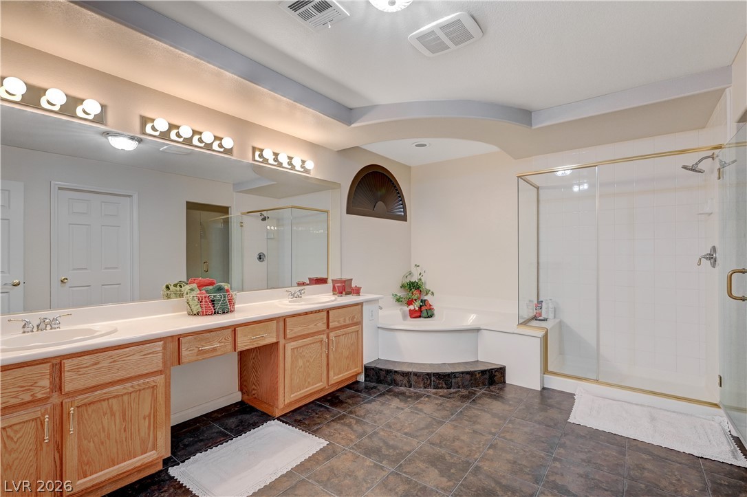 6491 Bright Nimbus Avenue Property Photo 21