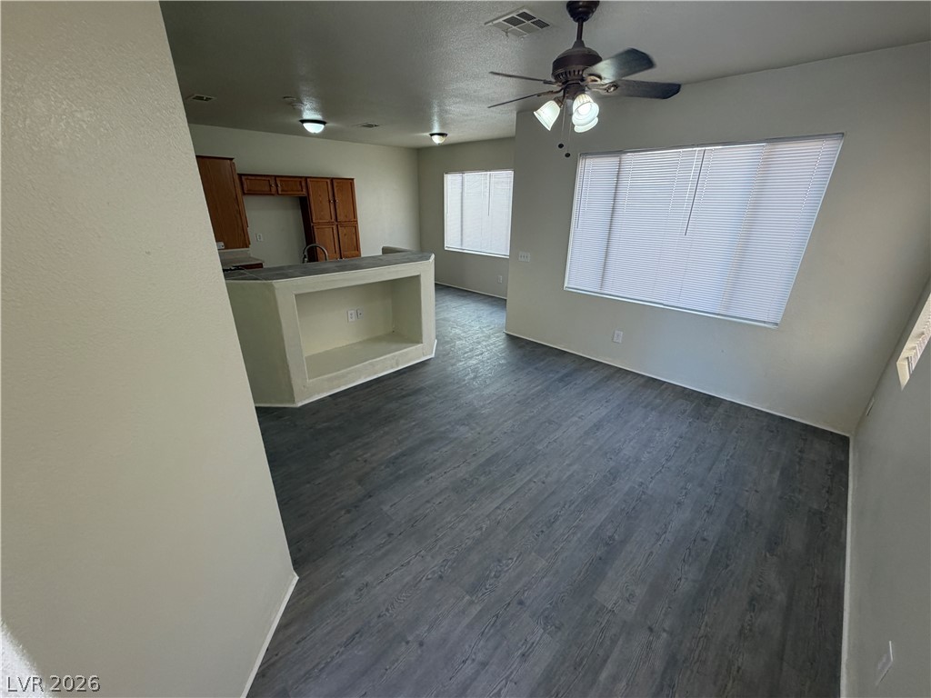 2506 Lady Elizabeth Court Property Photo 2