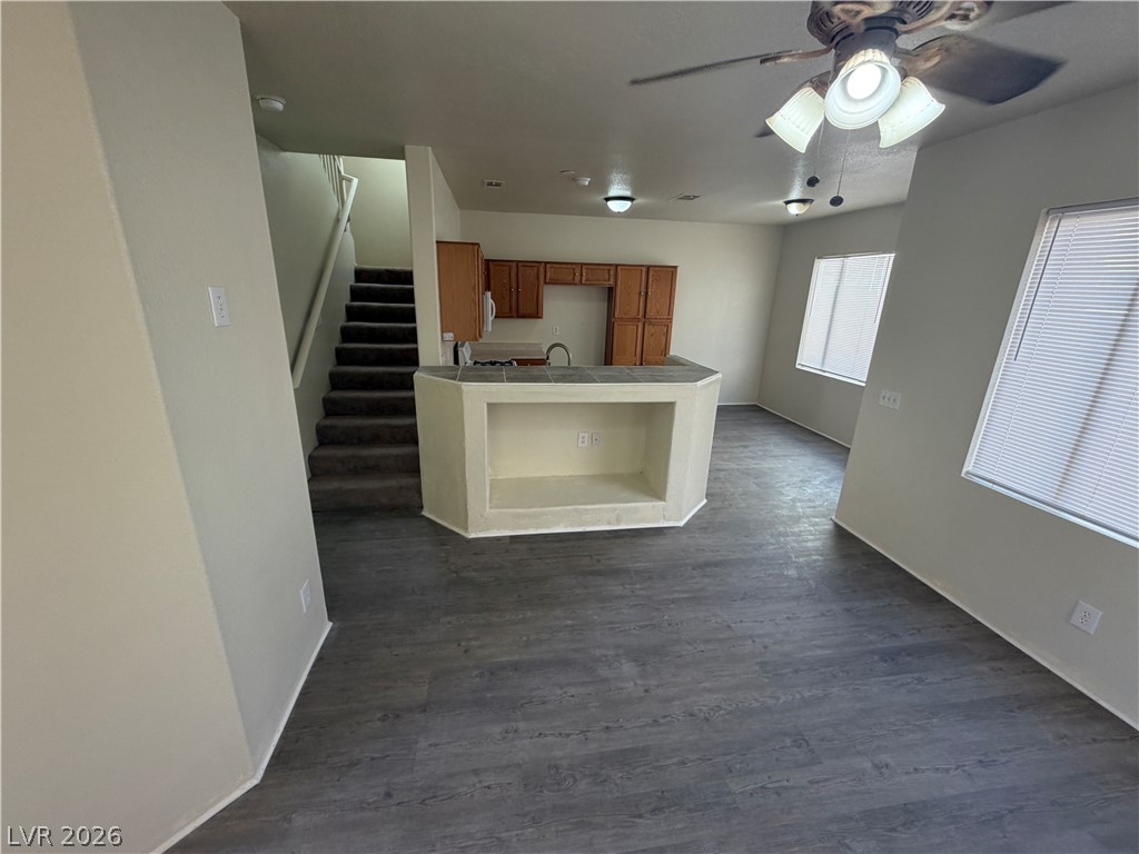 2506 Lady Elizabeth Court Property Photo 3