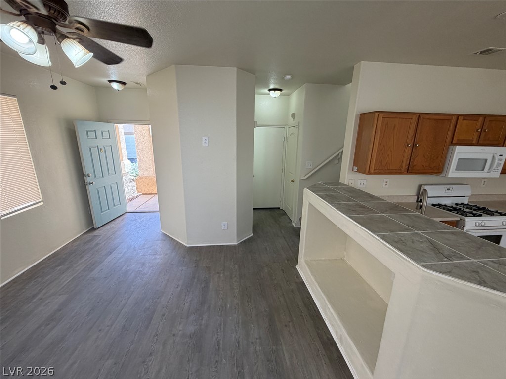 2506 Lady Elizabeth Court Property Photo 14