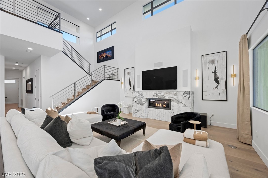 5 Gemstar Lane Property Photo 5