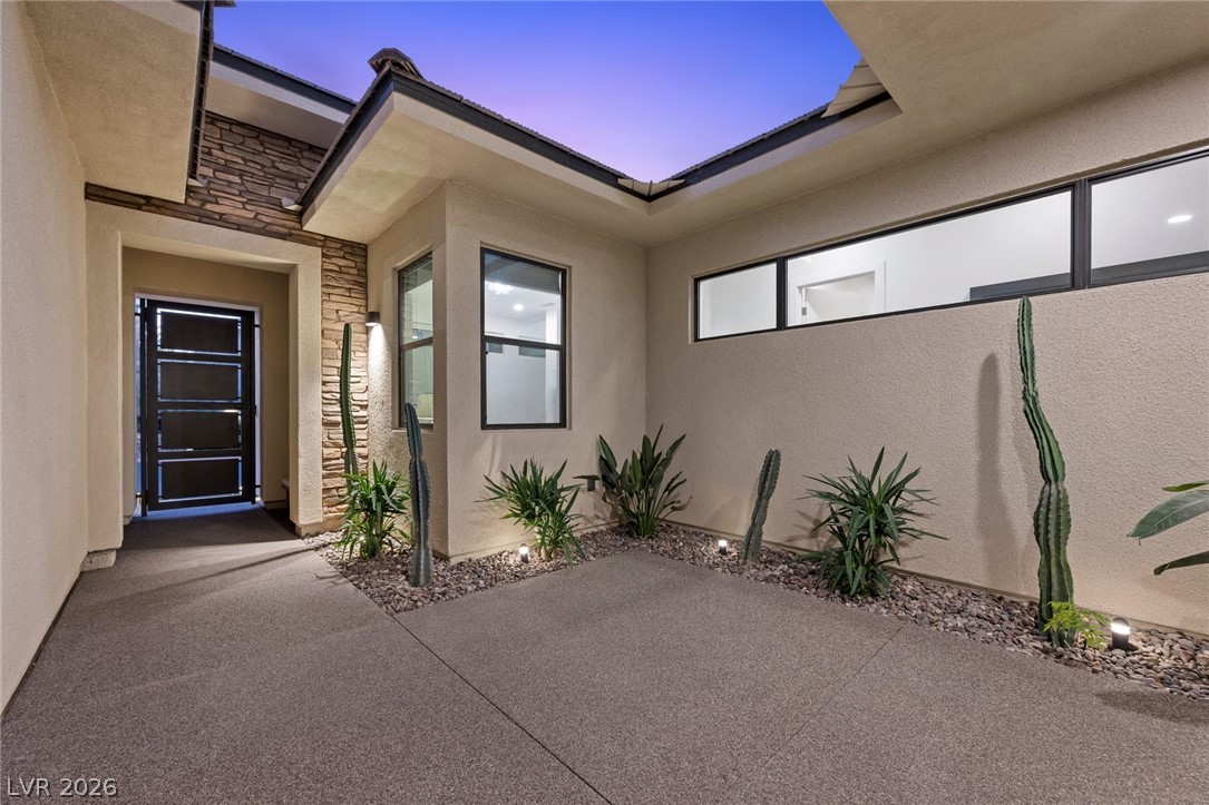 5 Gemstar Lane Property Photo 13