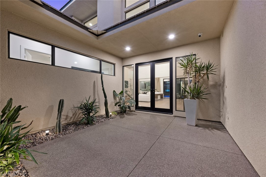 5 Gemstar Lane Property Photo 14