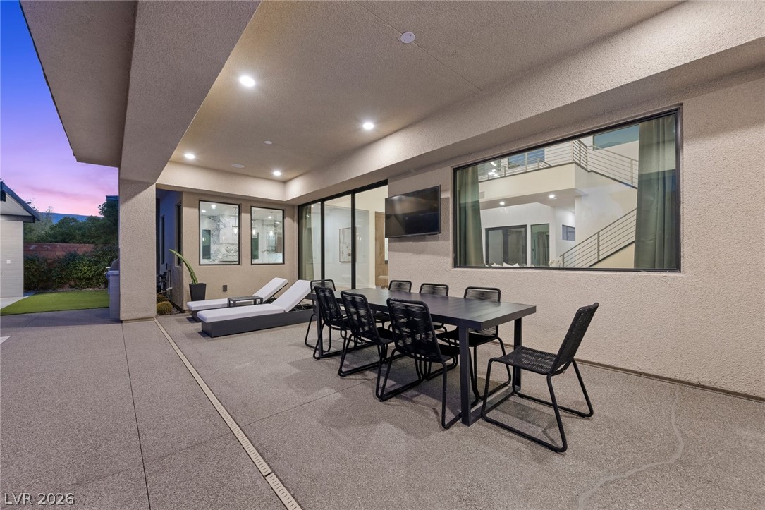 5 Gemstar Lane Property Photo 29