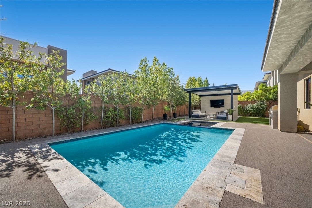 5 Gemstar Lane Property Photo 34