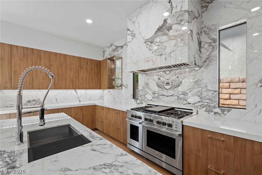 5 Gemstar Lane Property Photo 44