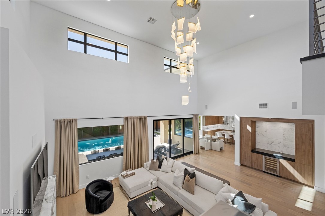 5 Gemstar Lane Property Photo 49