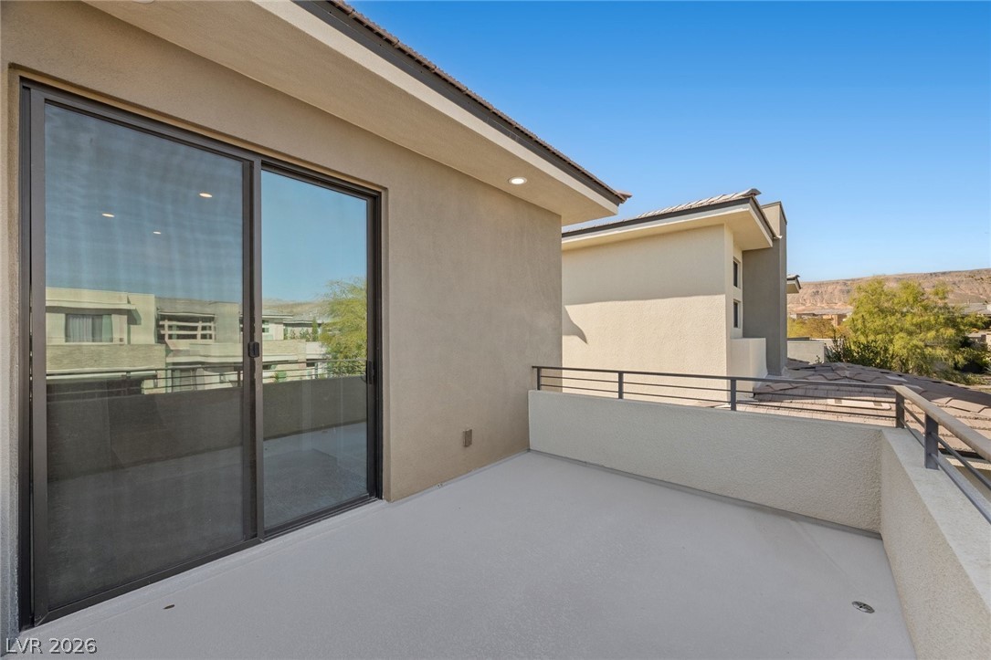 5 Gemstar Lane Property Photo 63