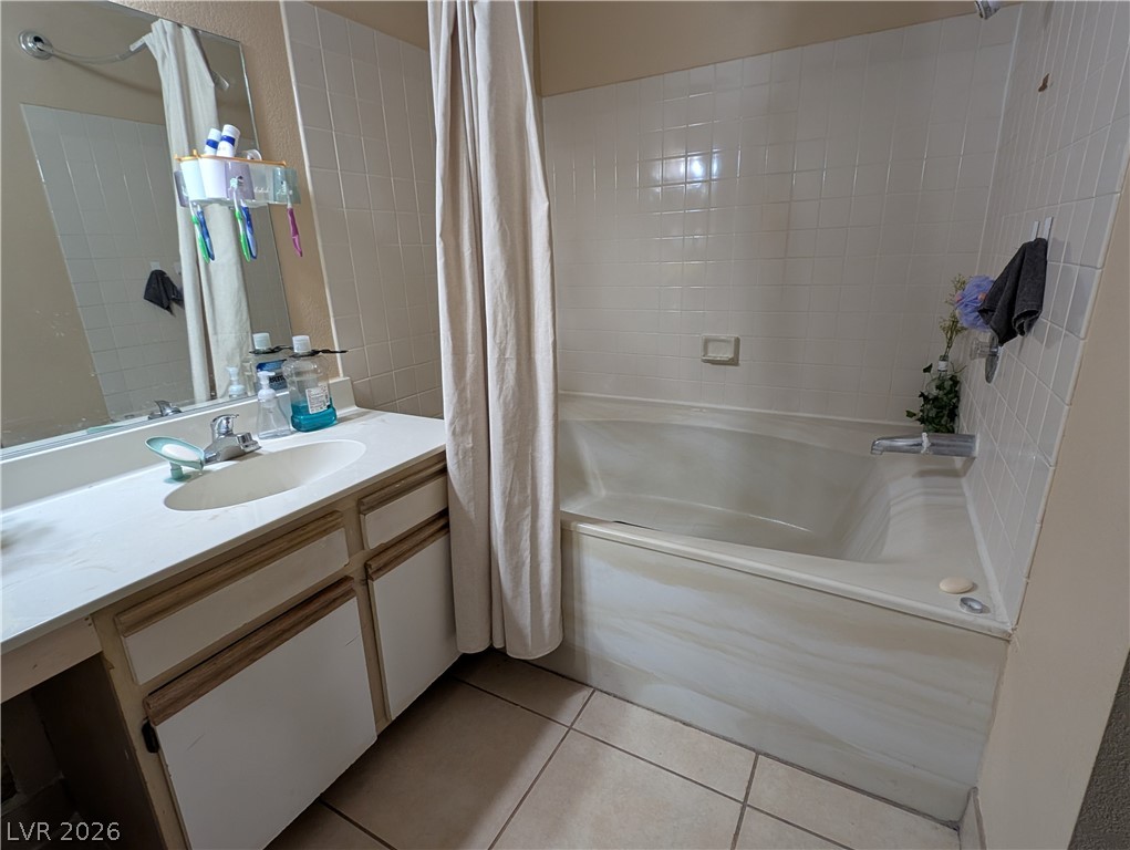 2200 South Fort Apache Road 1118 Property Photo 16