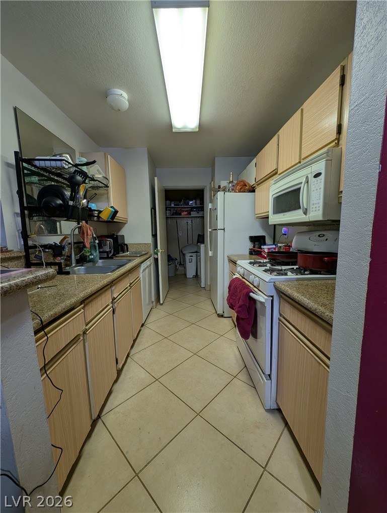 2200 South Fort Apache Road 1118 Property Photo 23