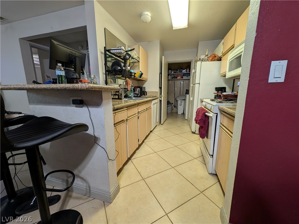 2200 South Fort Apache Road 1118 Property Photo 24