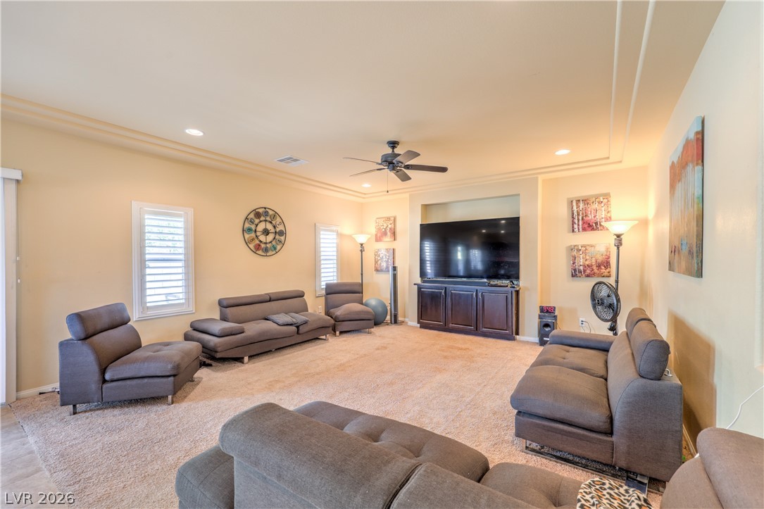 1010 Saffex Rose Avenue Property Photo 11