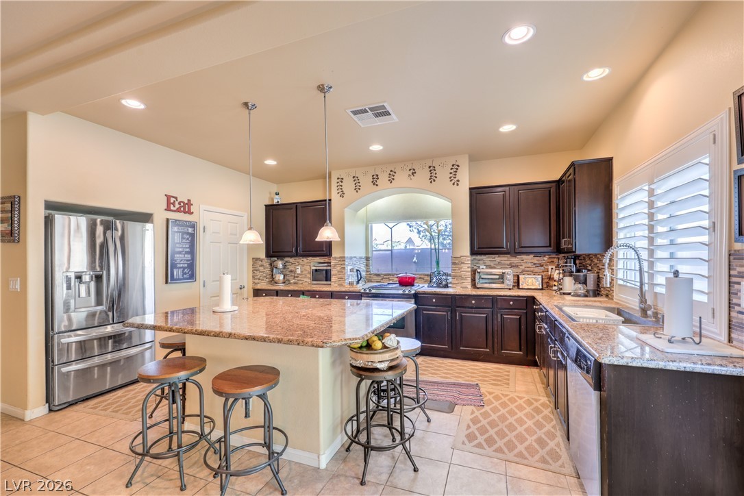 1010 Saffex Rose Avenue Property Photo 14