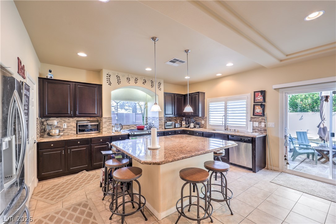 1010 Saffex Rose Avenue Property Photo 15