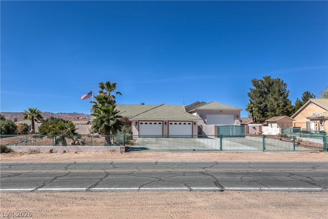 3195 Heyer Street Property Photo 1