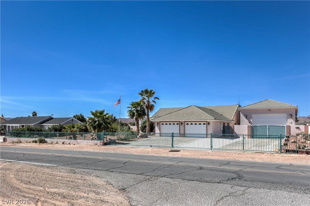 3195 Heyer Street Property Photo 2
