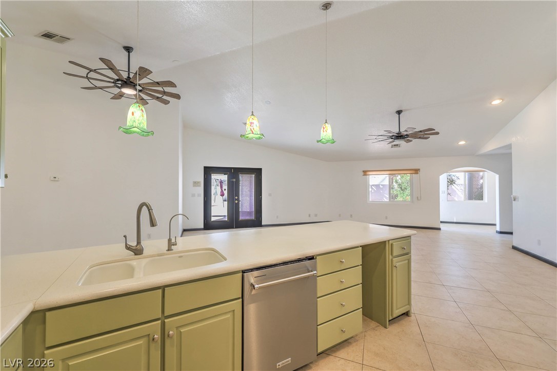 3195 Heyer Street Property Photo 14