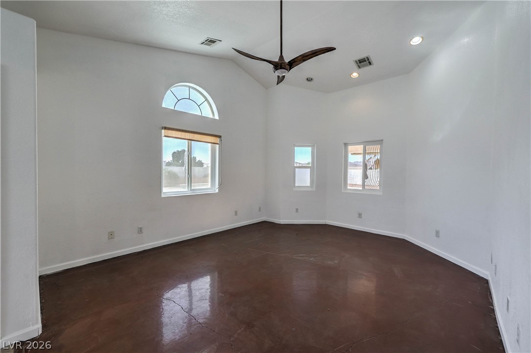 3195 Heyer Street Property Photo 15